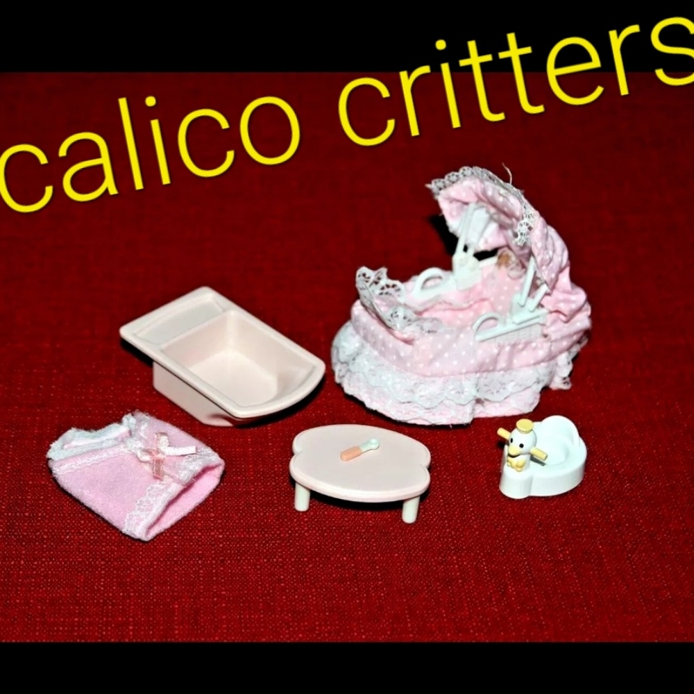 Calico Critters Sophie's Love 'n Care nursery bassinet tub table potty ➡️ LOT
